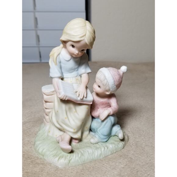 Lefton China Learning From The Bible Figurines 5" Hand Painted Taiwan Vintage - Picture 1 of 6